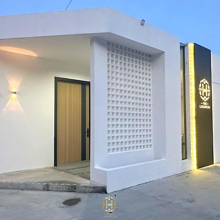 فيلا The Luxurious 27, جوهر بهرو المظهر الخارجي الصورة