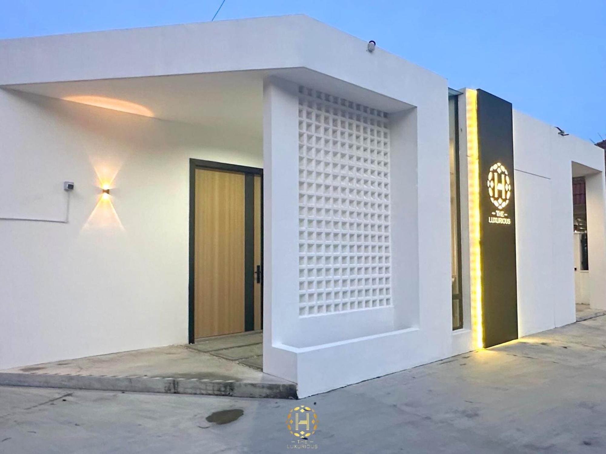 فيلا The Luxurious 27, جوهر بهرو المظهر الخارجي الصورة