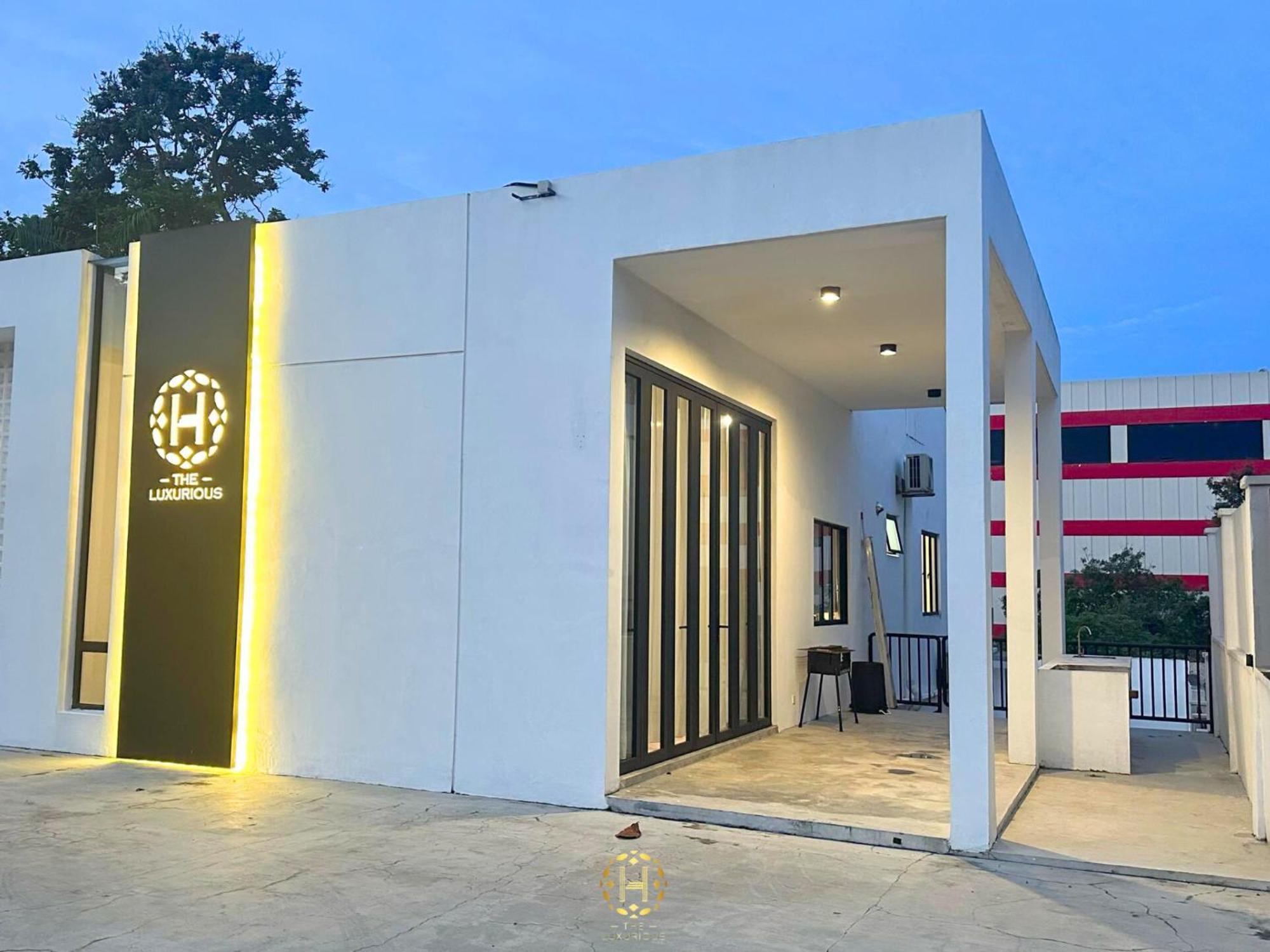 فيلا The Luxurious 27, جوهر بهرو المظهر الخارجي الصورة